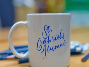 แก้วน้ำสมาคมศิษษ์เก่า